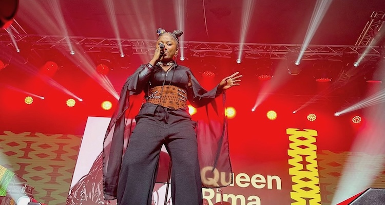la-percee-silencieuse-de-queen-rima